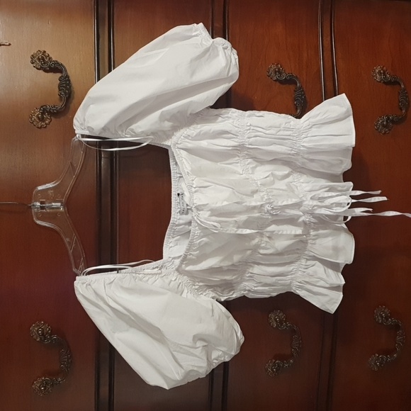 Nglish Factory Tops - Nglish Factory Puff Sleeve Peasant Girl Blouse sz L